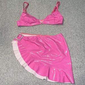Latex 2 Piece